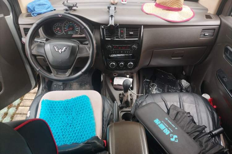 Used Wuling Rongguang V 2015 1.5L Standard Version Audio And AC Panel