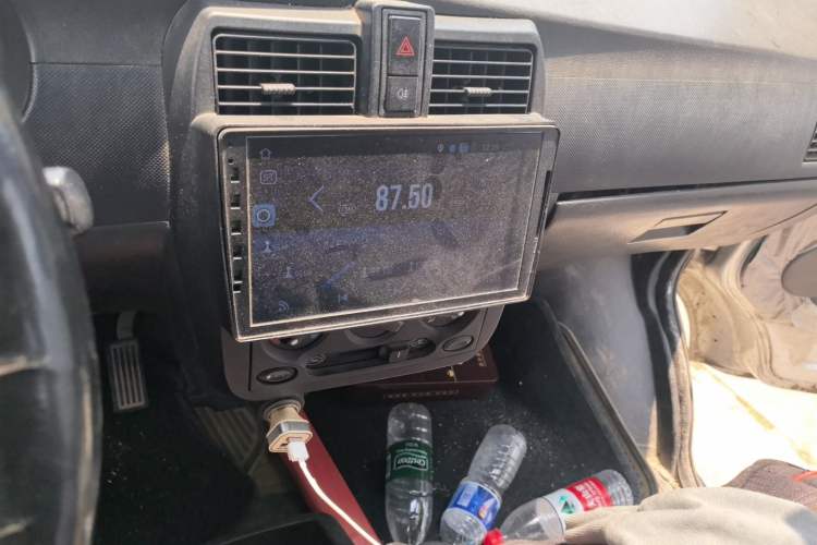 Used Wuling Rongguang V 2015 1.2L Base Version Audio And AC Panel