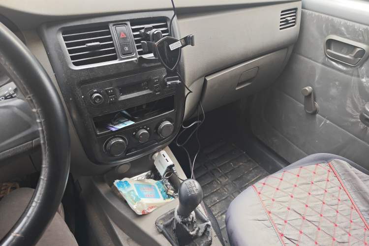Used Wuling Rongguang V 2015 1.2L Practical Model Audio And AC Panel