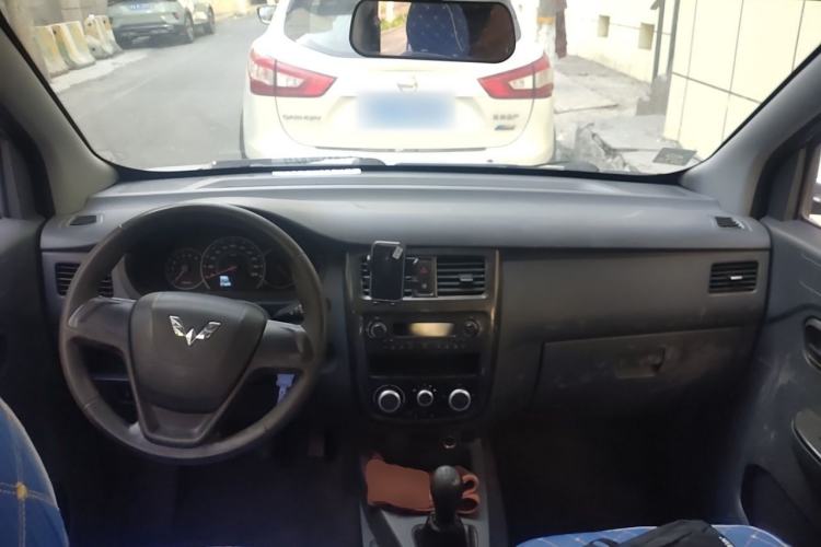 Used Wuling Rongguang V 2015 1.5L Base Version Center Console