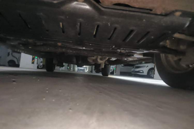 Used Wuling Rongguang V 2015 1.2L Practical Model Chassis Front