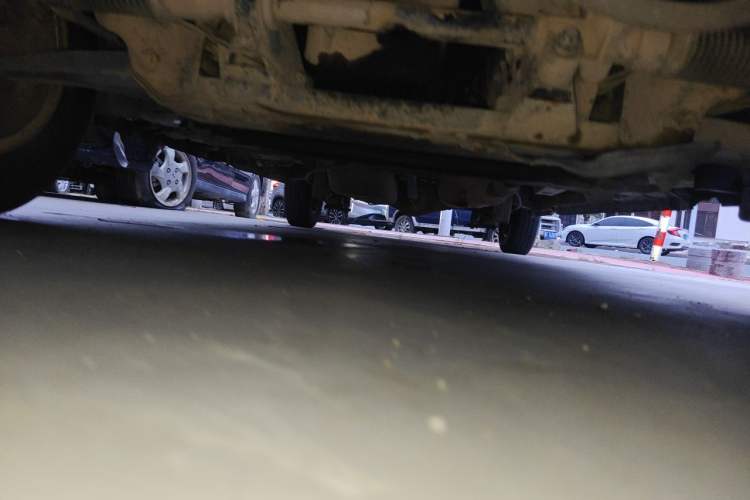 Used Wuling Rongguang V 2015 1.5L Standard Version Chassis Front