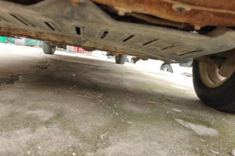Used Wuling Rongguang V 2015 1.5L Standard Version Chassis Front