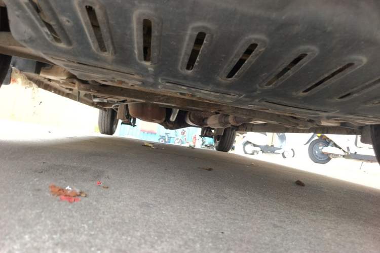 Used Wuling Rongguang V 2015 1.5L Base Version Chassis Front