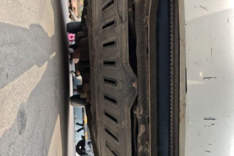Used Wuling Rongguang V 2015 1.5L Standard Version Chassis Front