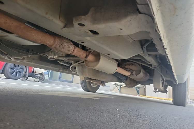 Used Wuling Rongguang V 2015 1.2L Standard Version Chassis Front Left