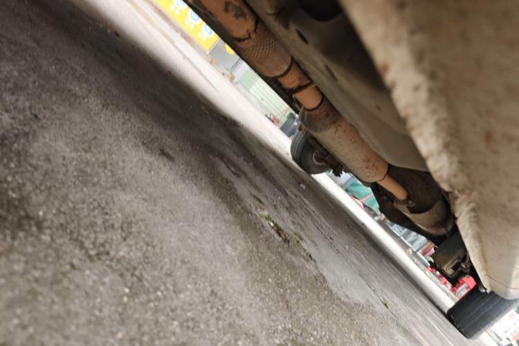 Used Wuling Rongguang V 2015 1.5L Standard Version Chassis Front Left