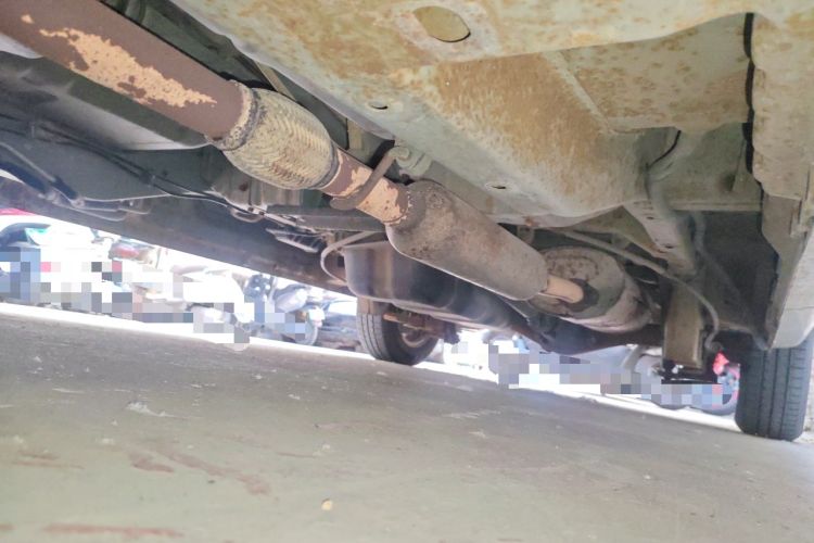 Used Wuling Rongguang V 2015 1.5L Standard Version Chassis Front Left