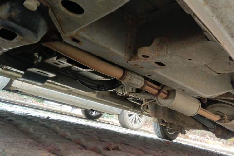 Used Wuling Rongguang V 2015 1.2L Practical Model Chassis Front Left