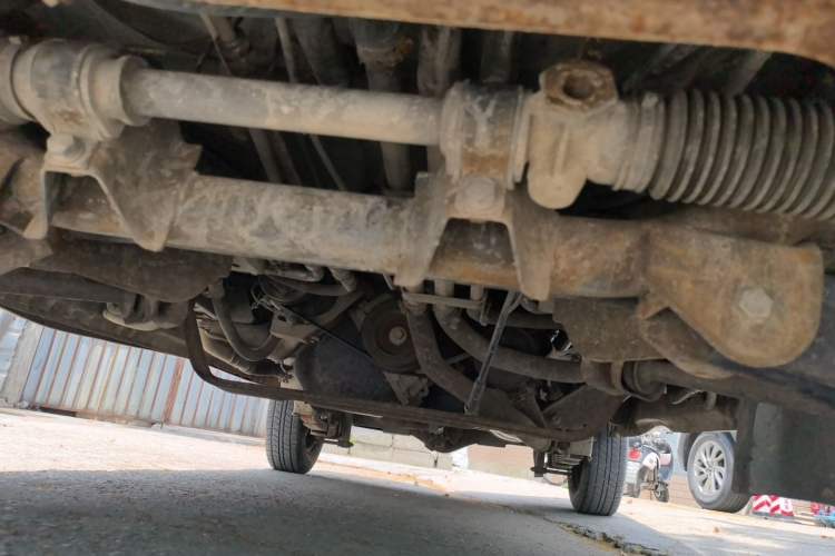 Used Wuling Rongguang V 2015 1.2L Base Version Chassis Front
