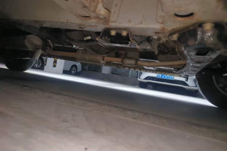 Used Wuling Rongguang V 2015 1.2L Practical Model Chassis Front Right