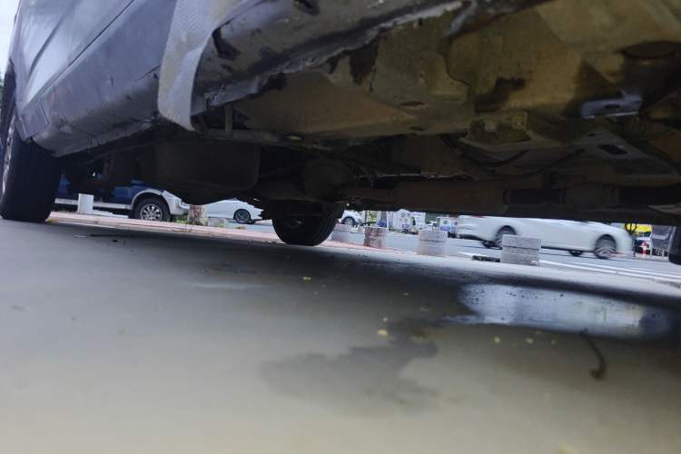 Used Wuling Rongguang V 2015 1.5L Standard Version Chassis Front Right