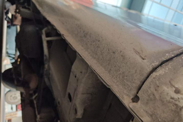 Used Wuling Rongguang V 2015 1.5L Standard Version Chassis Front Right