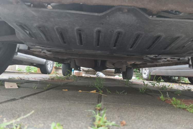 Used Wuling Rongguang V 2015 1.5L Base Version Chassis Front