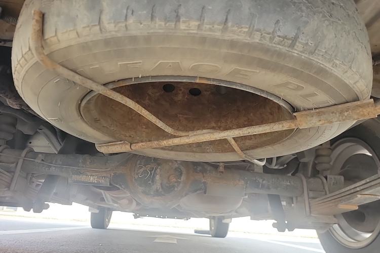 Used Wuling Rongguang V 2015 1.2L Standard Version Chassis Rear