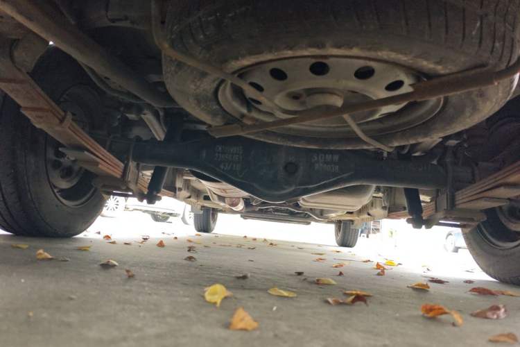 Used Wuling Rongguang V 2015 1.5L Practical Version Chassis Rear