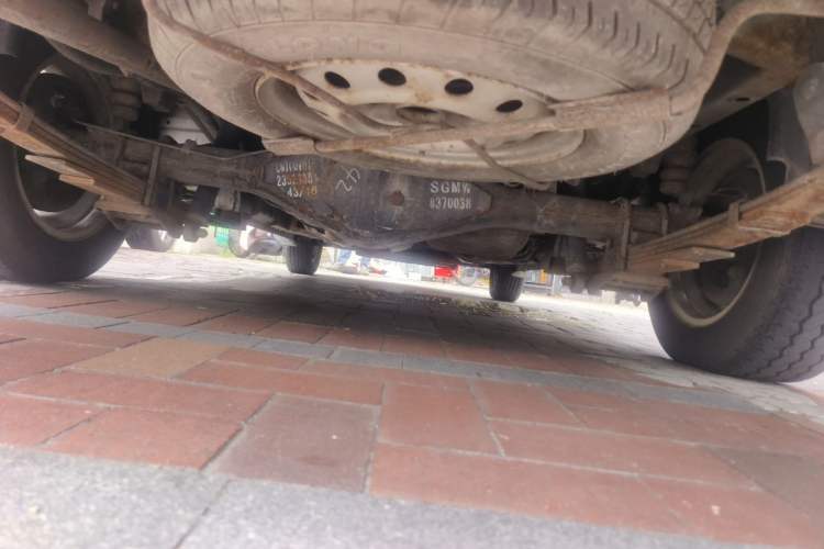 Used Wuling Rongguang V 2015 1.5L Standard Version Chassis Rear