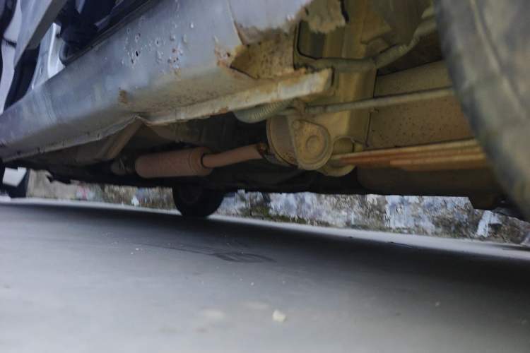 Used Wuling Rongguang V 2015 1.5L Standard Version Chassis Rear Left