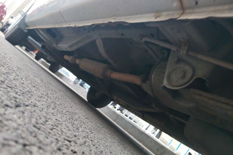 Used Wuling Rongguang V 2015 1.5L Base Version Chassis Rear Left