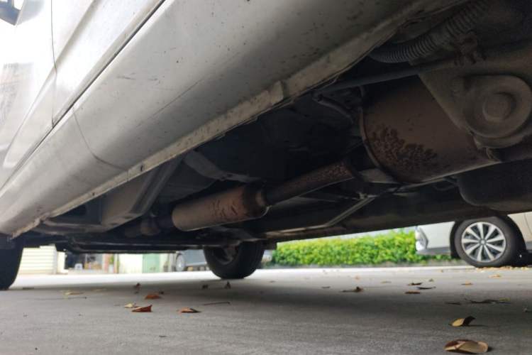 Used Wuling Rongguang V 2015 1.5L Practical Version Chassis Rear Left