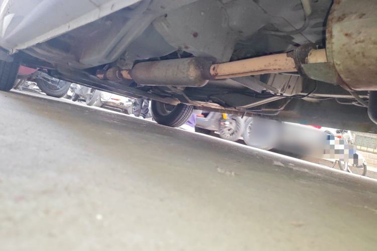 Used Wuling Rongguang V 2015 1.5L Standard Version Chassis Rear Left