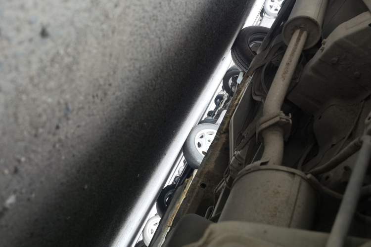 Used Wuling Rongguang V 2015 1.2L Practical Model Chassis Rear Left