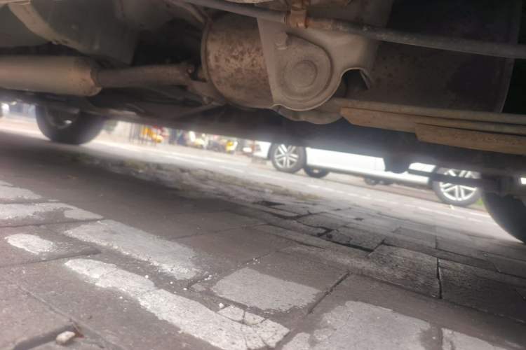 Used Wuling Rongguang V 2015 1.5L Standard Version Chassis Rear Left