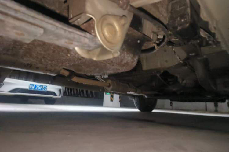 Used Wuling Rongguang V 2015 1.2L Practical Model Chassis Rear Right