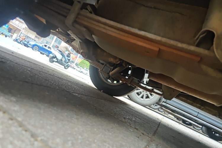 Used Wuling Rongguang V 2015 1.2L Base Version Chassis Rear Right