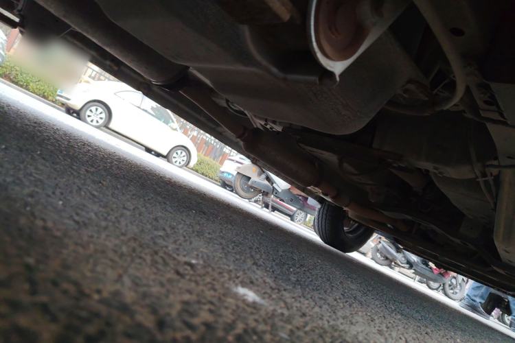 Used Wuling Rongguang V 2015 1.5L Base Version Chassis Rear Right