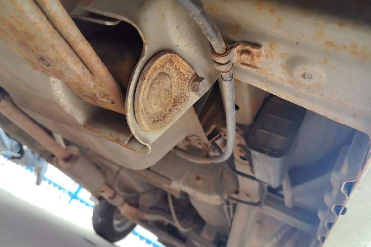 Used Wuling Rongguang V 2015 1.2L Base Version Chassis Rear Right