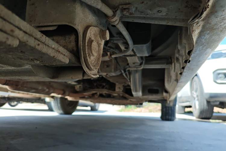 Used Wuling Rongguang V 2015 1.5L Base Version Chassis Rear Right