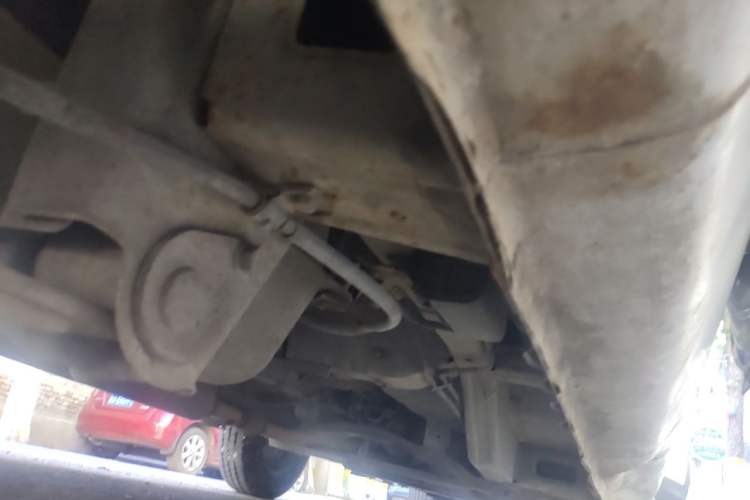 Used Wuling Rongguang V 2015 1.5L Base Version Chassis Rear Right