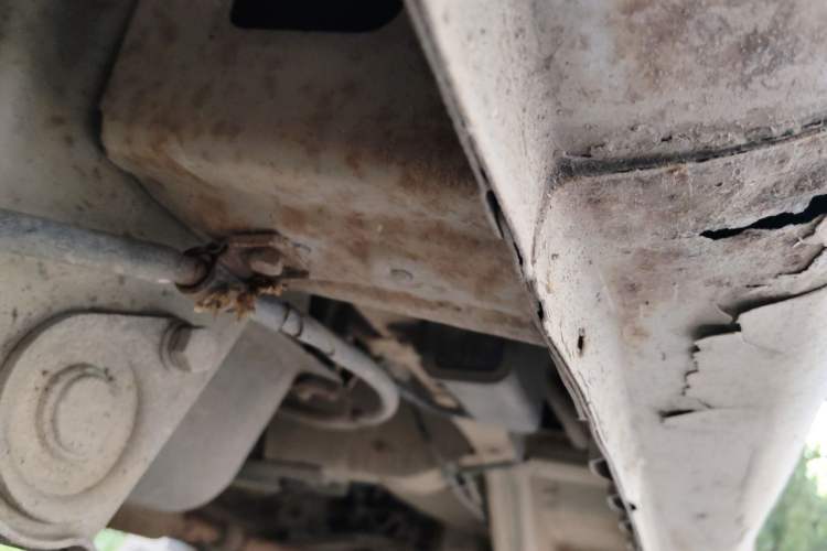 Used Wuling Rongguang V 2015 1.5L Base Version Chassis Rear Right
