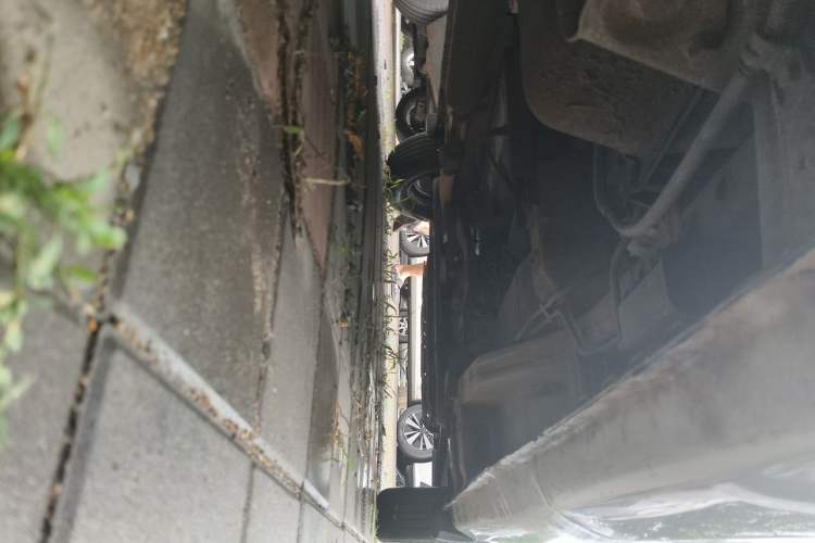 Used Wuling Rongguang V 2015 1.5L Base Version Chassis Rear Right