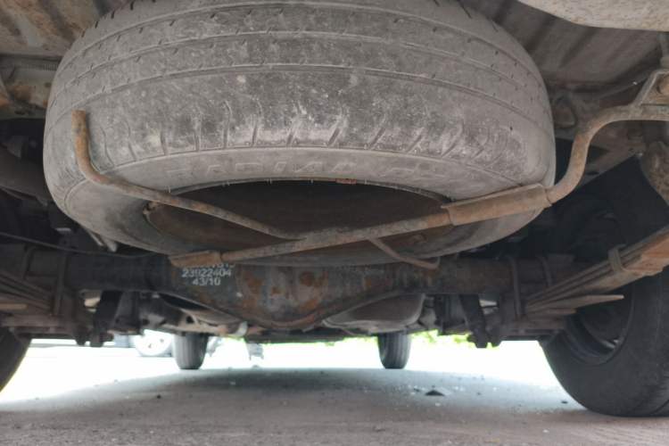 Used Wuling Rongguang V 2015 1.5L Base Version Chassis Rear
