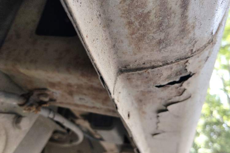 Used Wuling Rongguang V 2015 1.5L Base Version Chassis Rear