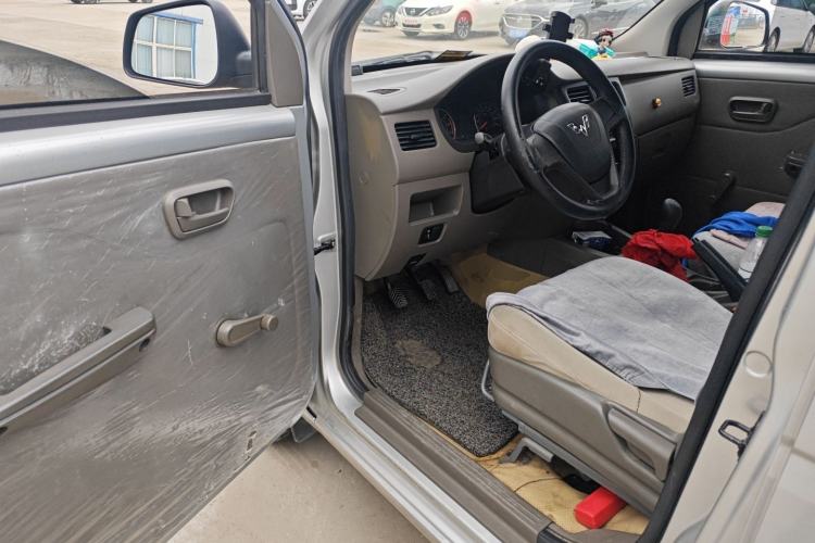 Used Wuling Rongguang V 2015 1.2L Practical Model Driver Seat