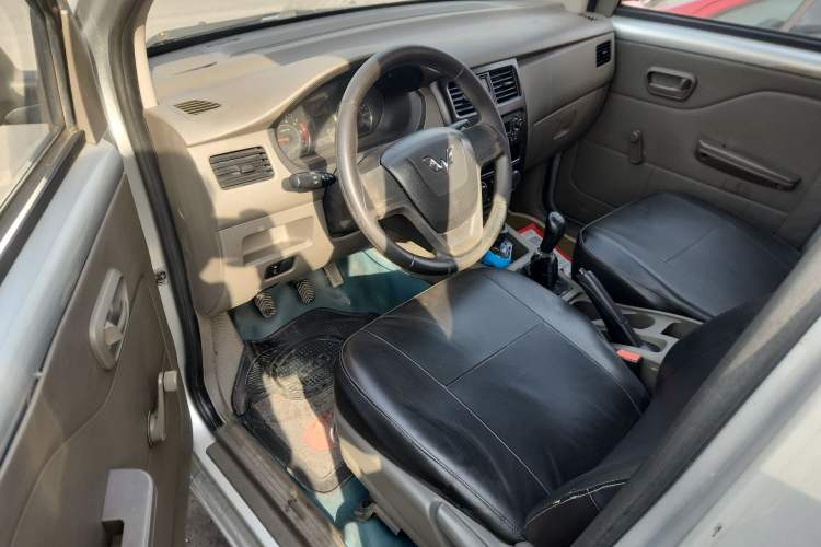 Used Wuling Rongguang V 2015 1.2L Practical Model Driver Seat