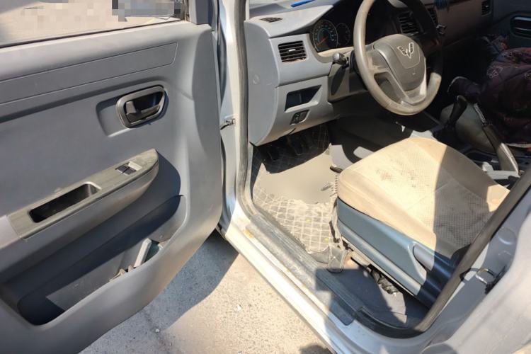 Used Wuling Rongguang V 2015 1.5L Base Version Driver Seat