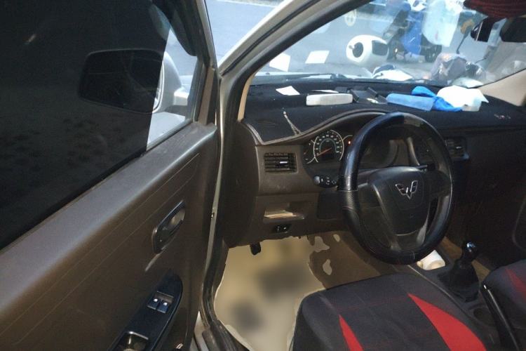 Used Wuling Rongguang V 2015 1.2L Base Version Driver Seat
