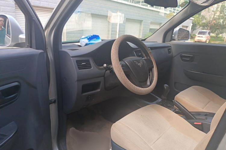 Used Wuling Rongguang V 2015 1.2L Base Version Driver Seat