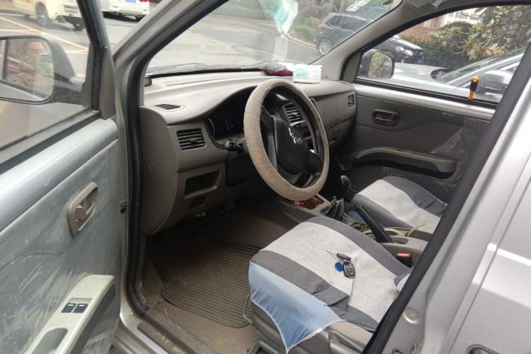 Used Wuling Rongguang V 2015 1.2L Practical Model Driver Seat