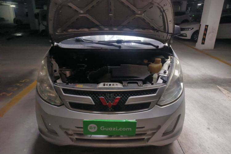 Used Wuling Rongguang V 2015 1.2L Practical Model Engine Bay