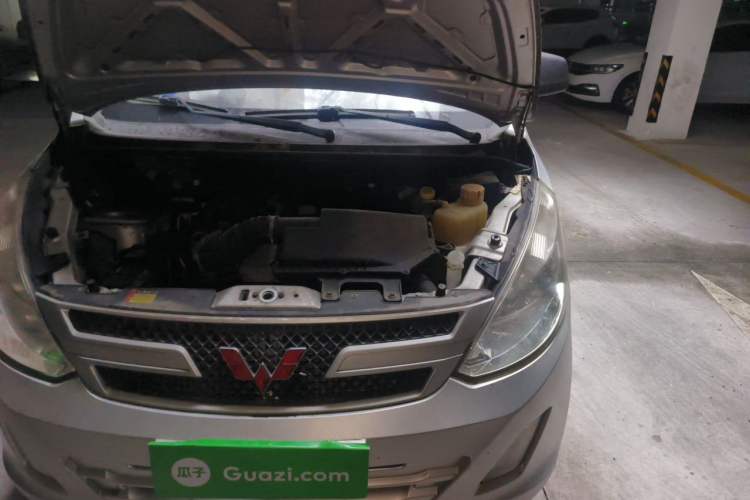 Used Wuling Rongguang V 2015 1.2L Practical Model Engine Bay Left
