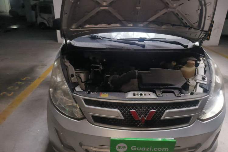 Used Wuling Rongguang V 2015 1.2L Practical Model Engine Bay Right
