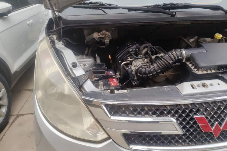 Used Wuling Rongguang V 2015 1.2L Practical Model Engine Bay Right