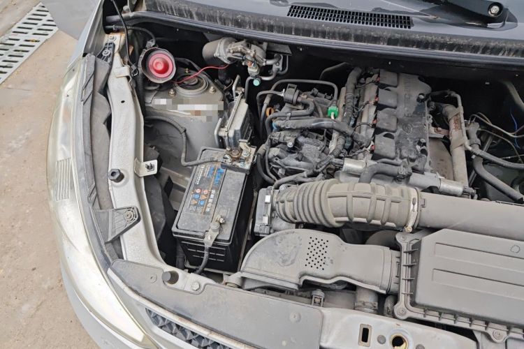Used Wuling Rongguang V  Engine Bay Right