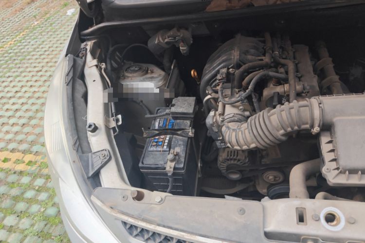 Used Wuling Rongguang V 2015 1.2L Practical Model Engine Bay Right