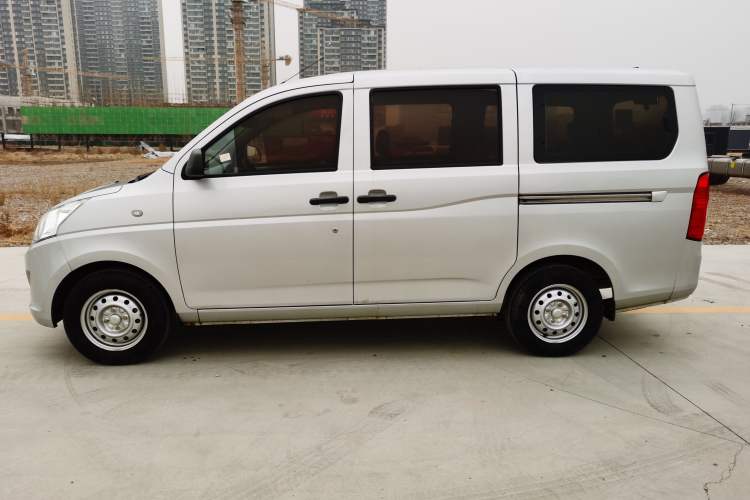 Used Wuling Rongguang V 2015 1.2L Practical Model Exterior 5